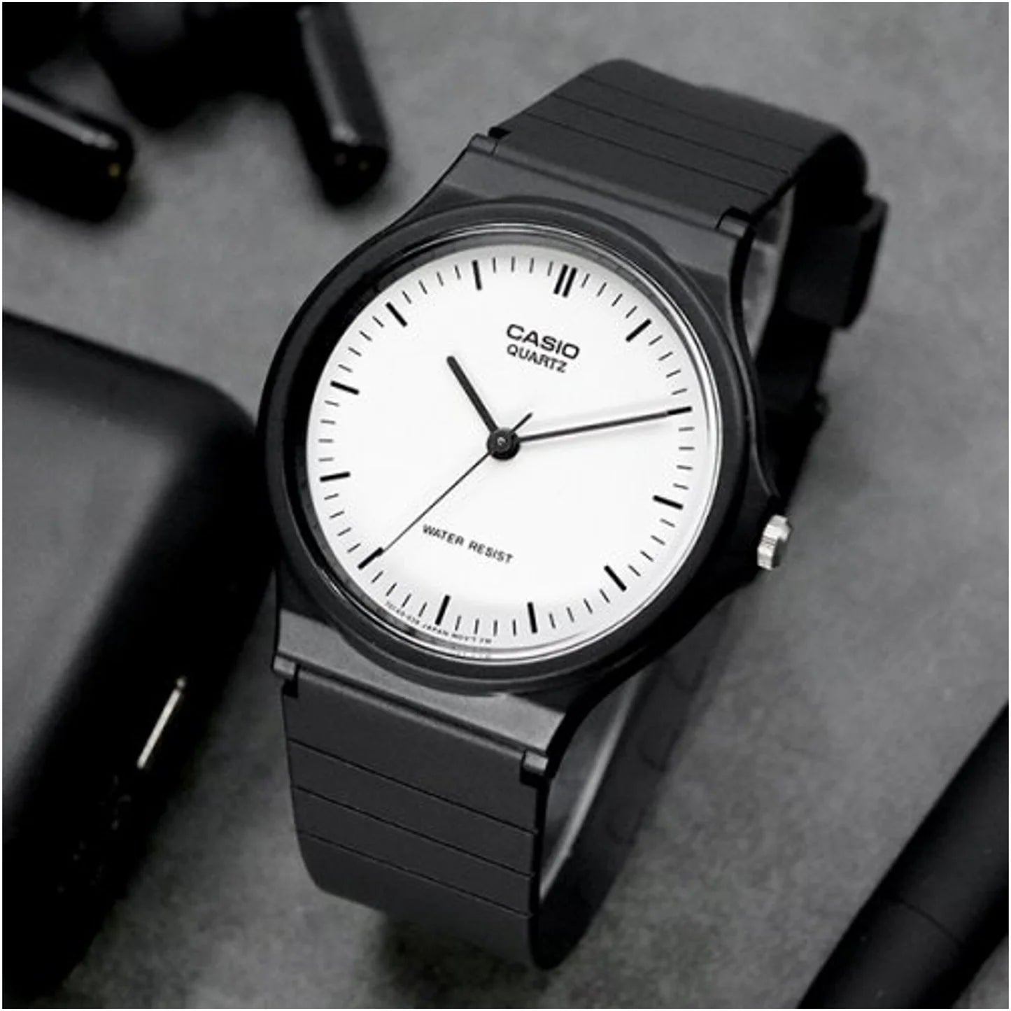 Watches with Sword-Style Hands for a Distinctive LookCasio Analogue White Dial Resin Strap Unisex Watch| MQ-24-7ELDF