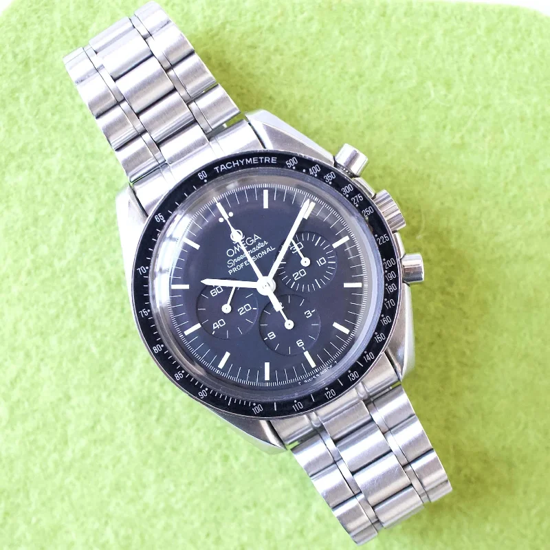 Men’s Watches with Date Display WindowSOLDOUT: Omega Speedmaster 145.022 42MM Chronograph Black Dial Factory Box