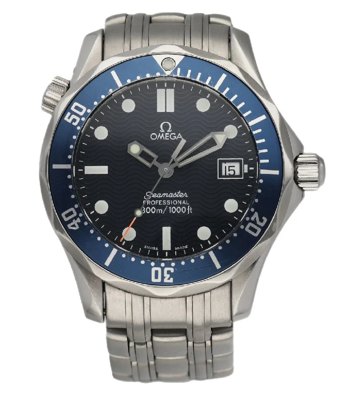 Square Dial Watches with Modern DesignOmega Seamaster Professional Midsize 2561.80.00